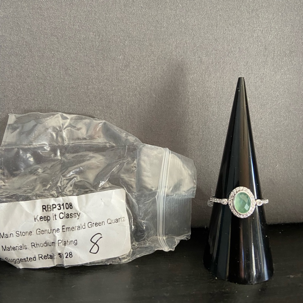 Ring Bomb reveals. NWT
